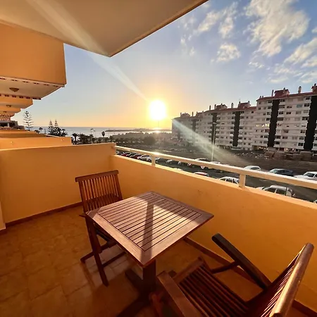 Апартаменты Seaview And Sunset Cristianos Лос Кристианос