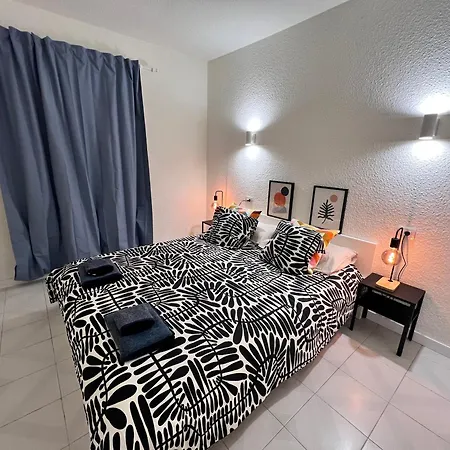 Апартаменты Seaview And Sunset Cristianos *
